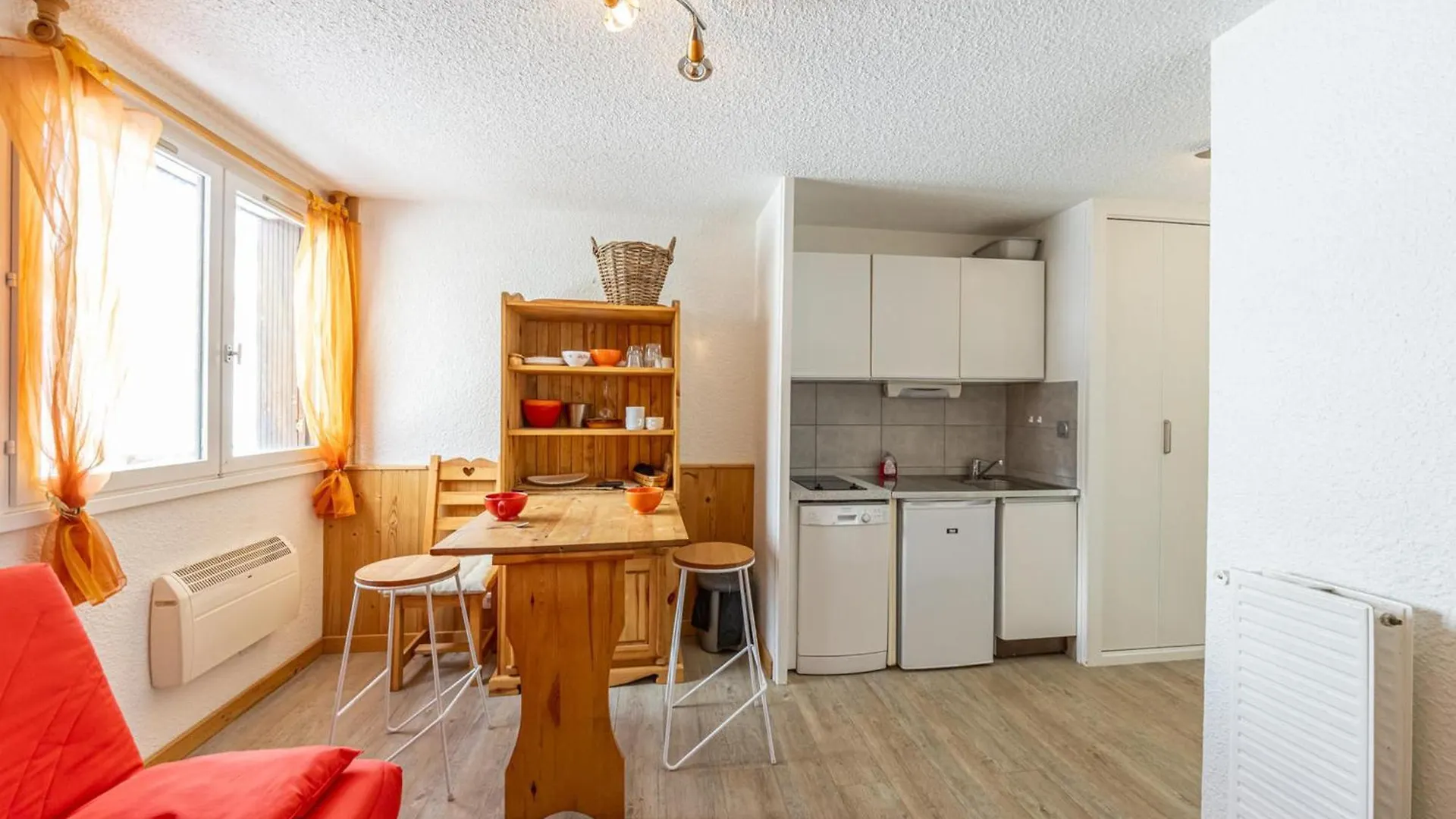 Charmant Studio 2 Pers. A Saint-Francois Longchamp, Proche Pistes Et Commerces - Fr-1-807-55 Apartment